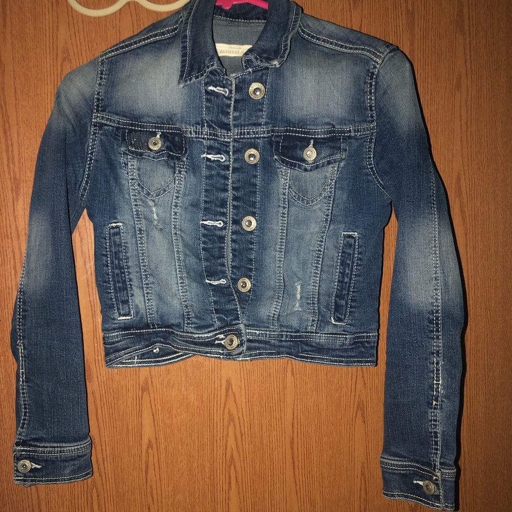 Amethyst jean jacket size small